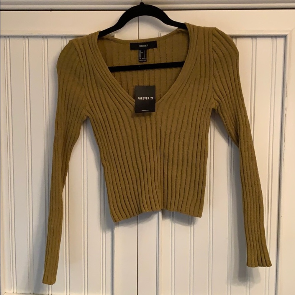 Forever 21, olive green sweater, BRAND NEW!